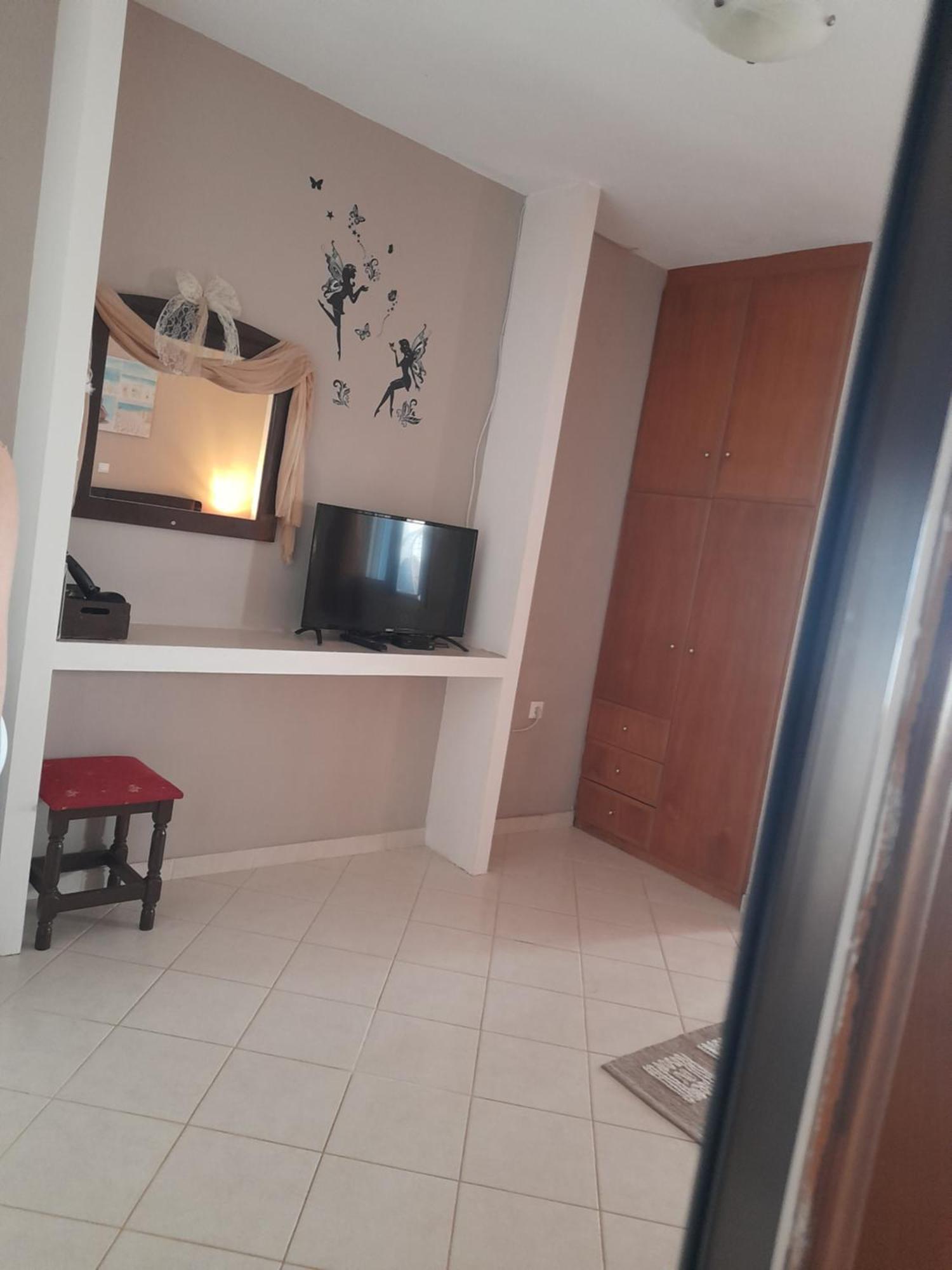 Delfini Aparthotel Akhladherí Buitenkant foto
